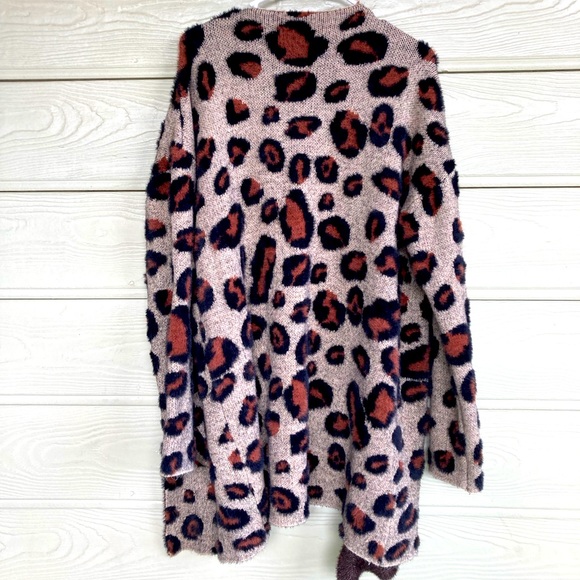 Super soft chenille leopard cardigan size medium - Picture 2 of 2